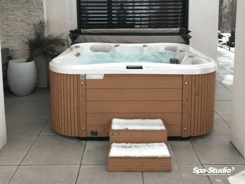 SPA-Studio® is the exclusive European distributor of family hot tubs and SWIM SPAs from Canadian Spa International®.