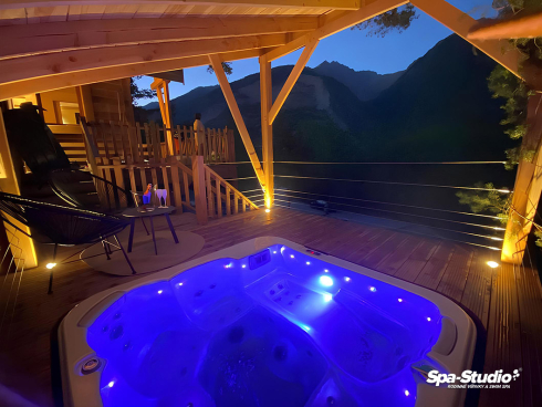 The seller SPA-Studio® offers maximum and the longest extended warranty for whirlpools and swimming pools SWIM SPA.