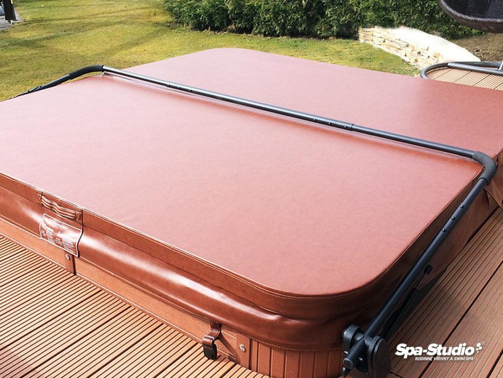 Great selection of whirlpools on stock and more than 43 unique models by the authorized seller SPA-Studio® for CZ and SK.