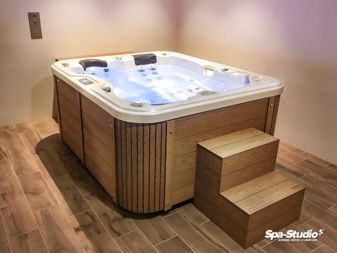 Great selection of whirlpools on stock and more than 43 unique models by the authorized seller SPA-Studio® for CZ and SK.