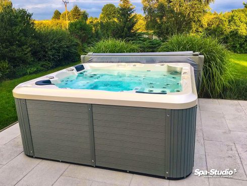 Low-energy whirlpools and swimming pools SWIM SPA by the authorized seller SPA-Studio® in Czechia as well as Slovakia.