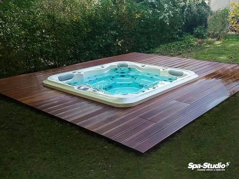 Designed whirlpools for summer as well as winter use with a possibility of selection of more than 43 unique models in Czechia and Slovakia.