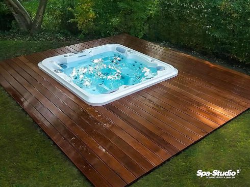 Garden low-energy whirlpool by SPA-Studio®, the exclusive partner for the Czech republic with a possibility to use ECO ENERGY SYSTEM by CS INT®.
