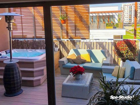 SPA-Studio® offers solar whirlpools and other alternative heat sources that help to reduce expenses by up to 80%.