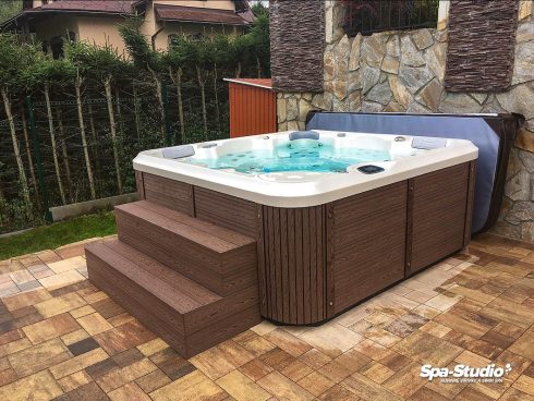 SPA-Studio® offers solar whirlpools and other alternative heat sources that help to reduce expenses by up to 80%.