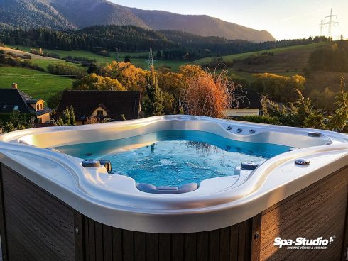 Nemo Excellence - luxurious whirlpool on terrace with beautiful lookout - Spa Studio