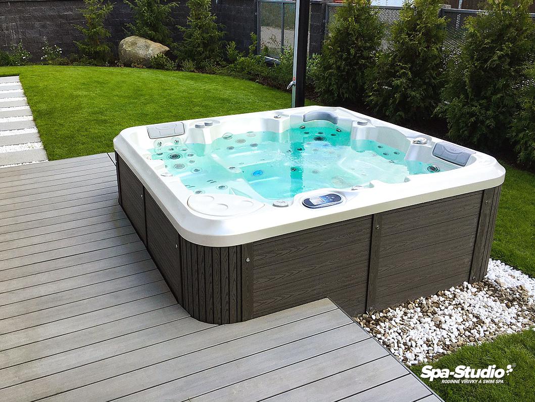 Garden family whirlpool Delphina New - Canadian Spa International® - Spa Studio - whirlpools, intimate whirlpools and saunas