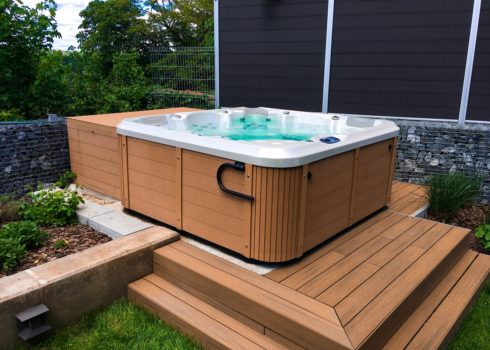 SPA-Studio® is the exlusive European seller of whirlpools, jacuzzi and hot tubs by the Canadian Spa International®.