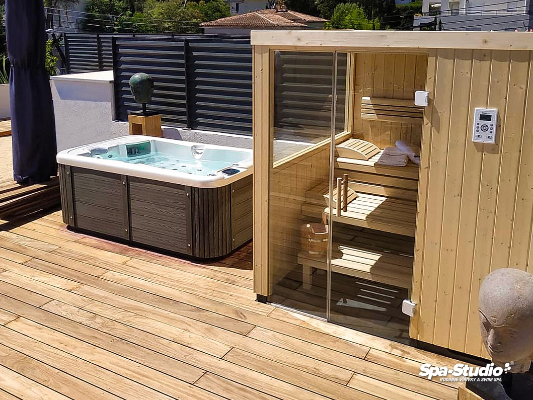Outdoor whirlpool Lara Mini New on the terrace with luxurious Lacan TT sheathing - Canadian Spa International®