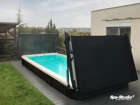 Low-energy swimming model SWIM SPA with counterflow combined with hydromassage seats for a garden or even for a home wellness.