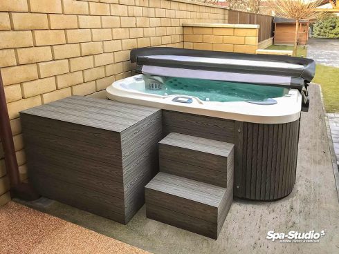 Technology used in whirlpools and swimming SWIM SPA is normally available in our stores SPA-Studio® and therefore we are able to offer top and reliable service.