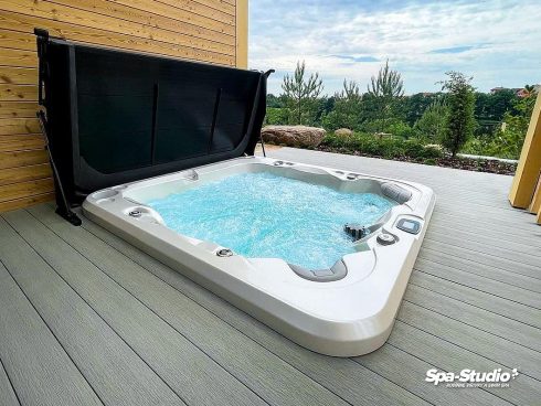 We offer commercial as well as private whirlpools with the longest warranty by the company SPA-Studio® in Czechia as well as Slovakia.