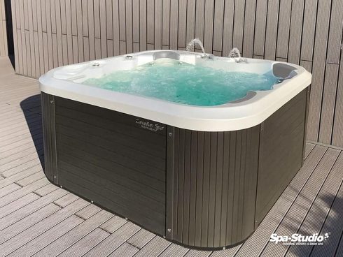 Low-energy whirlpools and swimming pools SWIM SPA by the authorized seller SPA-Studio® in Czechia as well as Slovakia.