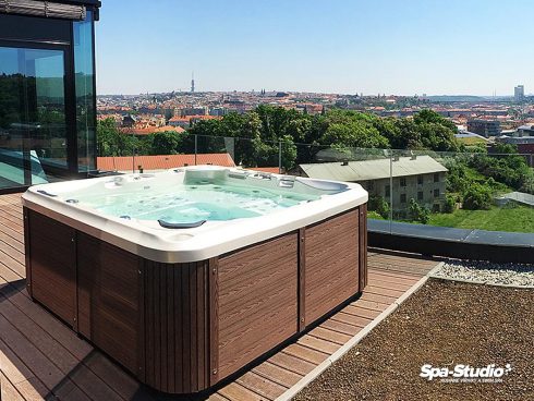 SPA-Studio® in Prague offers all best selling models of whirlpools and swimming pools SWIM SPA that can be tried personally.