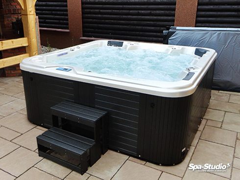 Economic operation of garden whirlpools and swimming pools SWIM SPA represent nowadays common technological equipment being offered by the company SPA-Studio®.