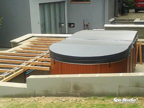 Complete transport and assembly of a whirlpool and pools SWIM SPA can be done turnkey including excavation work.