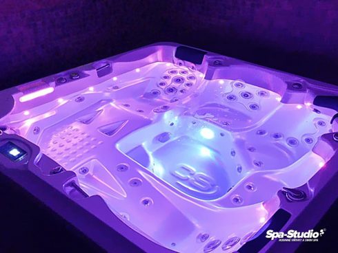 The seller SPA-Studio® offers maximum and the longest extended warranty for whirlpools and swimming pools SWIM SPA.