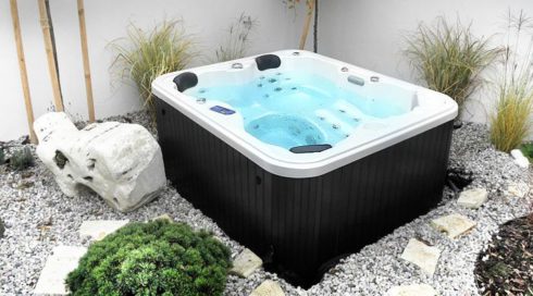 Service of the SPA-Studia® whirlpools as well as of other brands whirlpools is offered by our company across the whole Czechia and Slovakia. All spare parts are always available on stock.