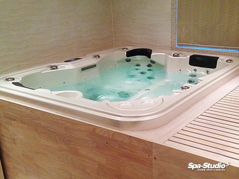 Cheap whirlpool, hydromassage and low-energy tubs by the seller SPA-Studio® in Prague, Mlada Boleslav, Brno, Ostrava and Bratislava.