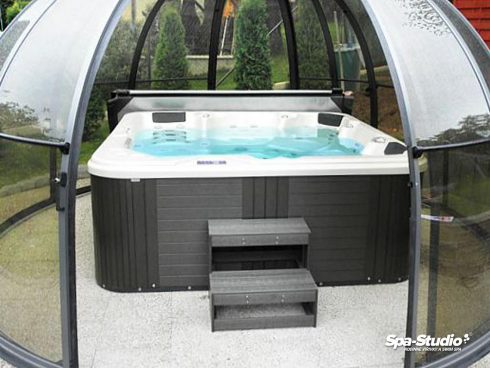 Hydromassage whirlpools for good health and relaxation of the whole family with low-energy packet and chlorine free technology will be even appreciated by the most demanding person.